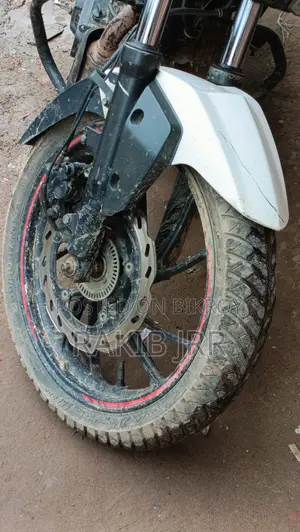 Hero Thriller 160R 2021 White