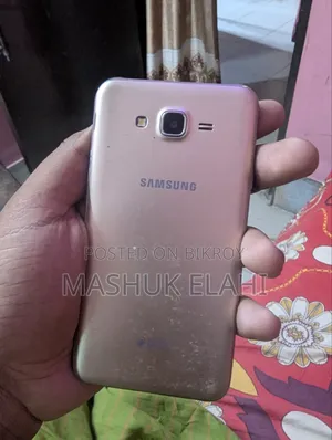 Samsung Galaxy J7 16 GB Gold