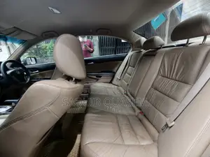 Honda Accord 2.0 Sedan Automatic 2012 Silver