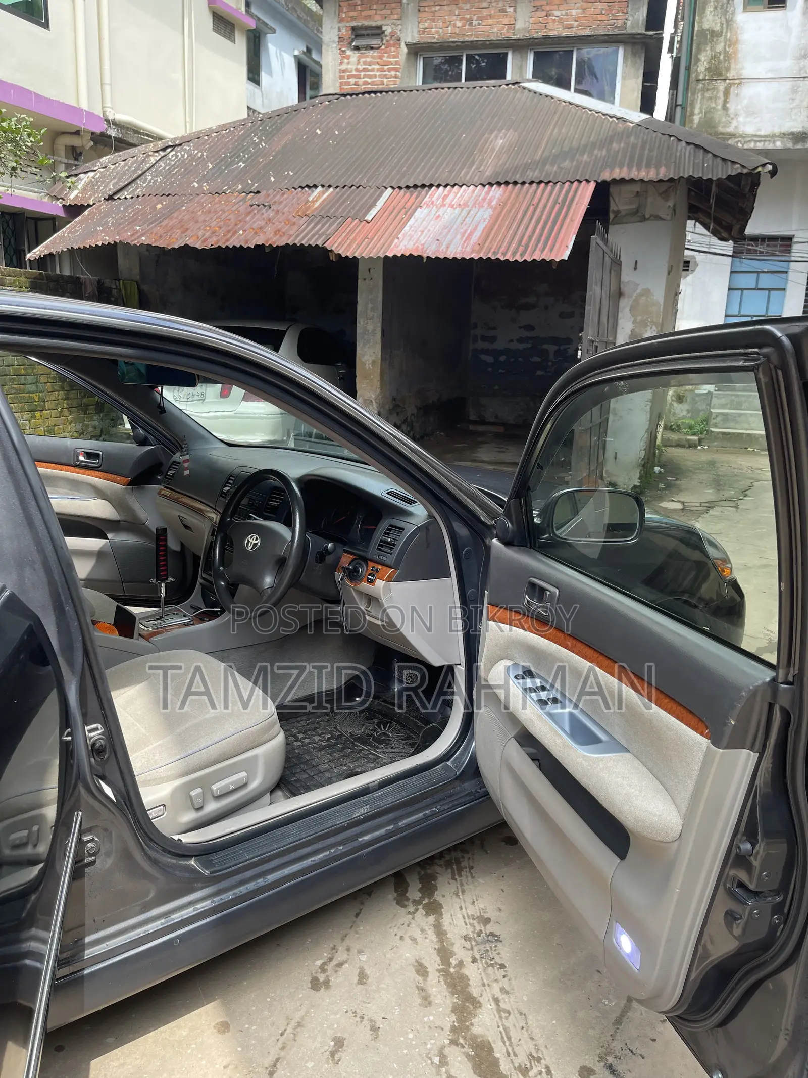টয়োটা মার্ক ২ ২.০ আরডাব্লিউডি ২০০১ ধূসর