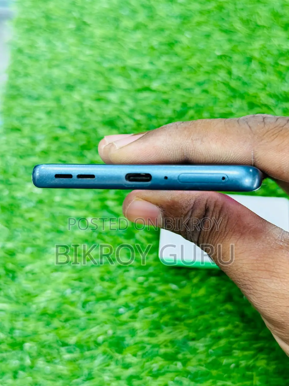 মোটোরোলা এজ ৫০ ২৫৬ জিবি ব্লু