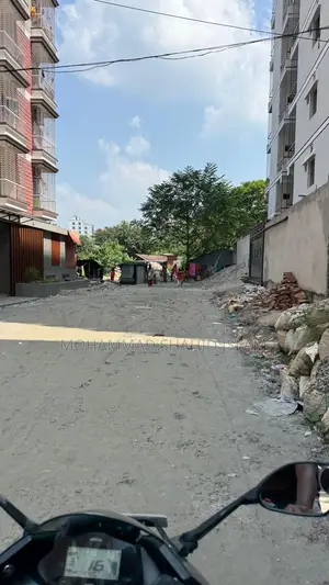 3bdrm Block of Flats in আফতাব নগরে কর্নার, Aftab Nagar for sale