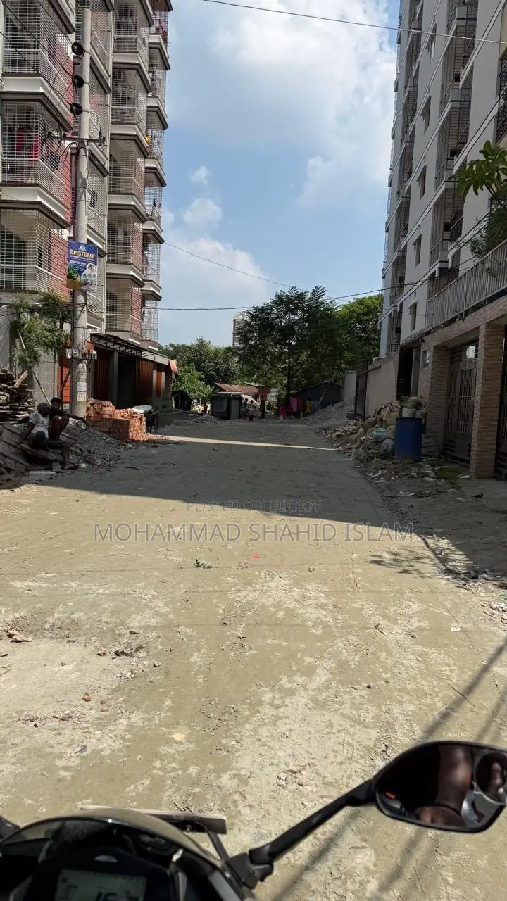 3bdrm Block of Flats in আফতাব নগরে কর্নার, Aftab Nagar for sale