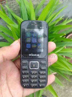 উইনস্টার ডব্লিউ৮০০ কালো