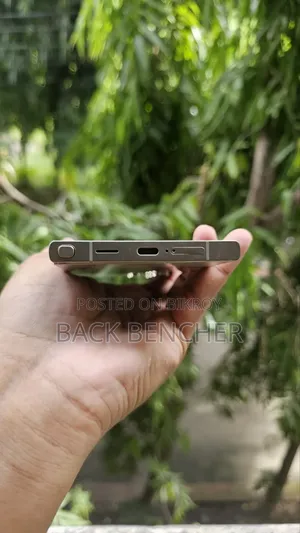 স্যামসাং গ্যালাক্সি এস২৪ আল্ট্রা ২৫৬ জিবি গ্রাফাইট