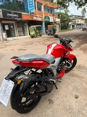 টিভিএস অ্যাপাচি ১৬০ ৪ভি ২০২২ লাল