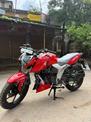 টিভিএস অ্যাপাচি ১৬০ ৪ভি ২০২২ লাল