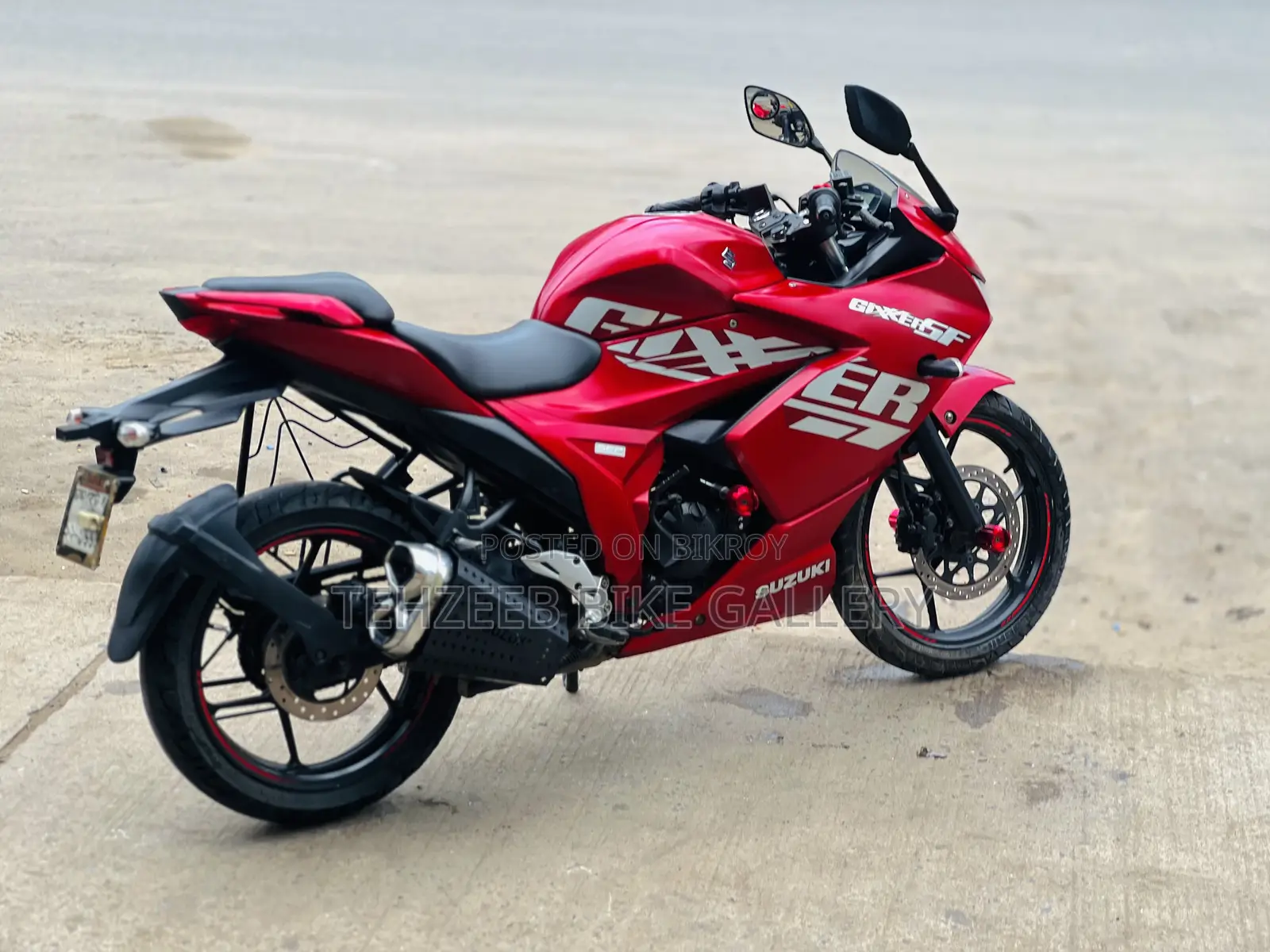Suzuki Gixxer SF 2022 Red
