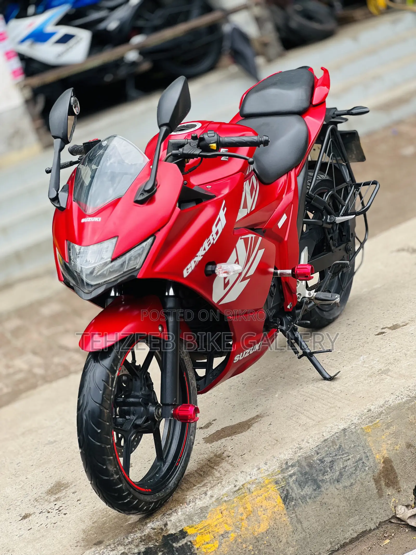 Suzuki Gixxer SF 2022 Red