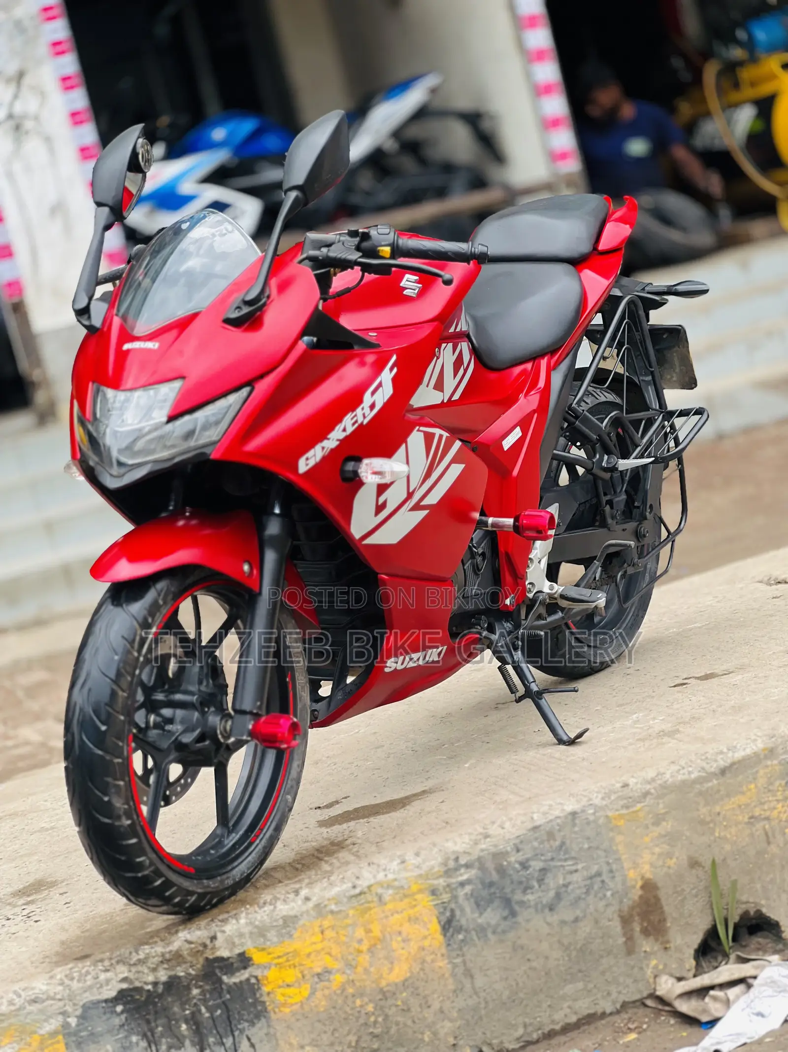 Suzuki Gixxer SF 2022 Red
