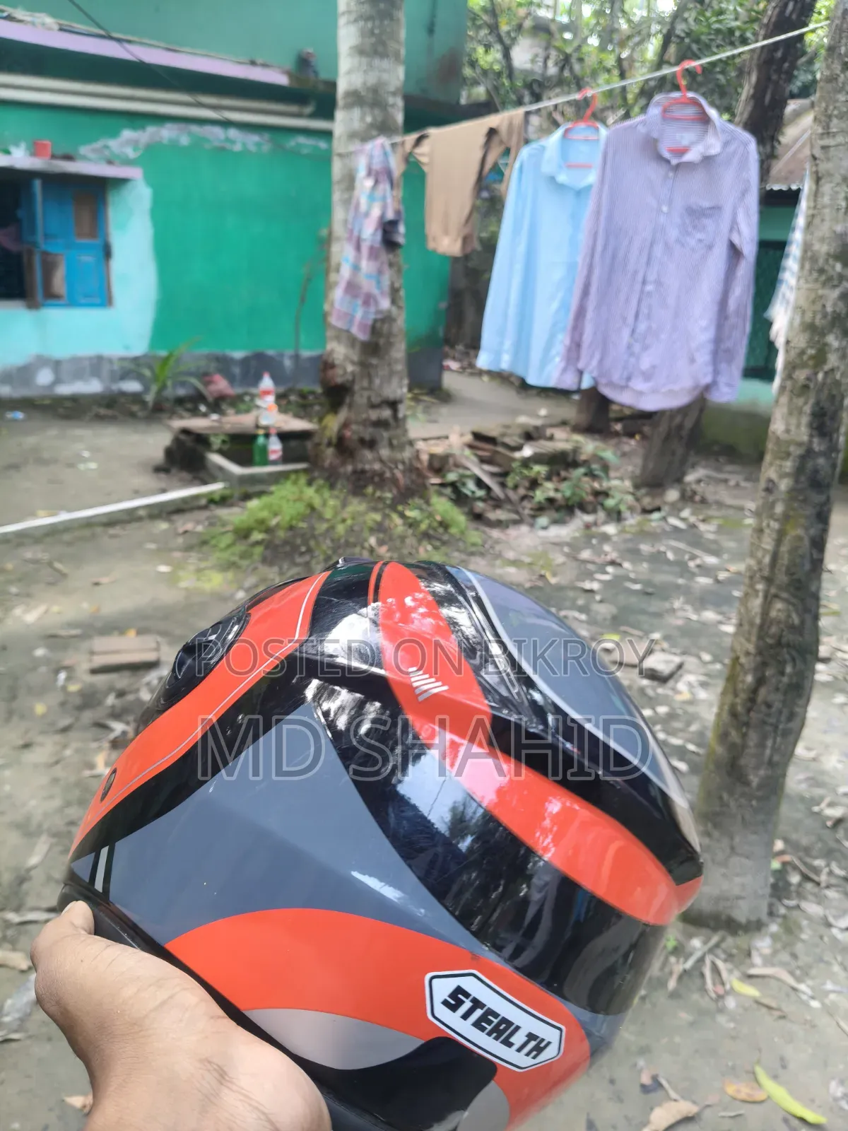 "চমৎকার হেলমেট - নতুনের মতো ফ্রেশ কন্ডিশন।