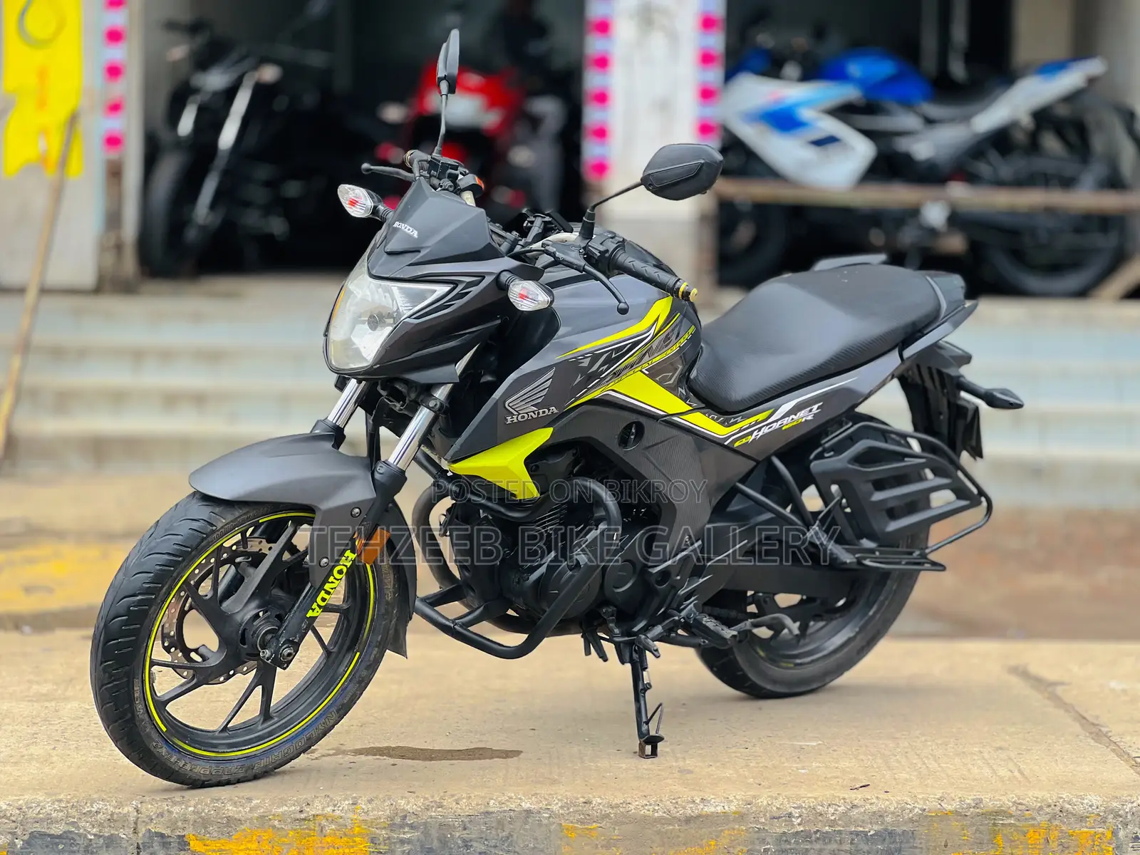 Honda Hornet 2019 Gray