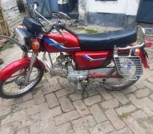 Honda 2001 Red
