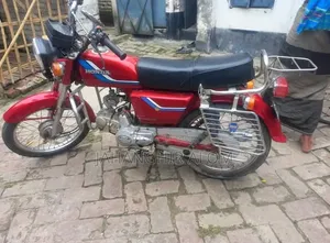 Honda 2001 Red