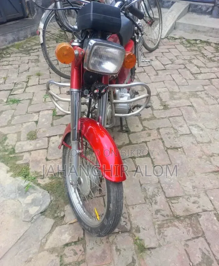 Honda 2001 Red
