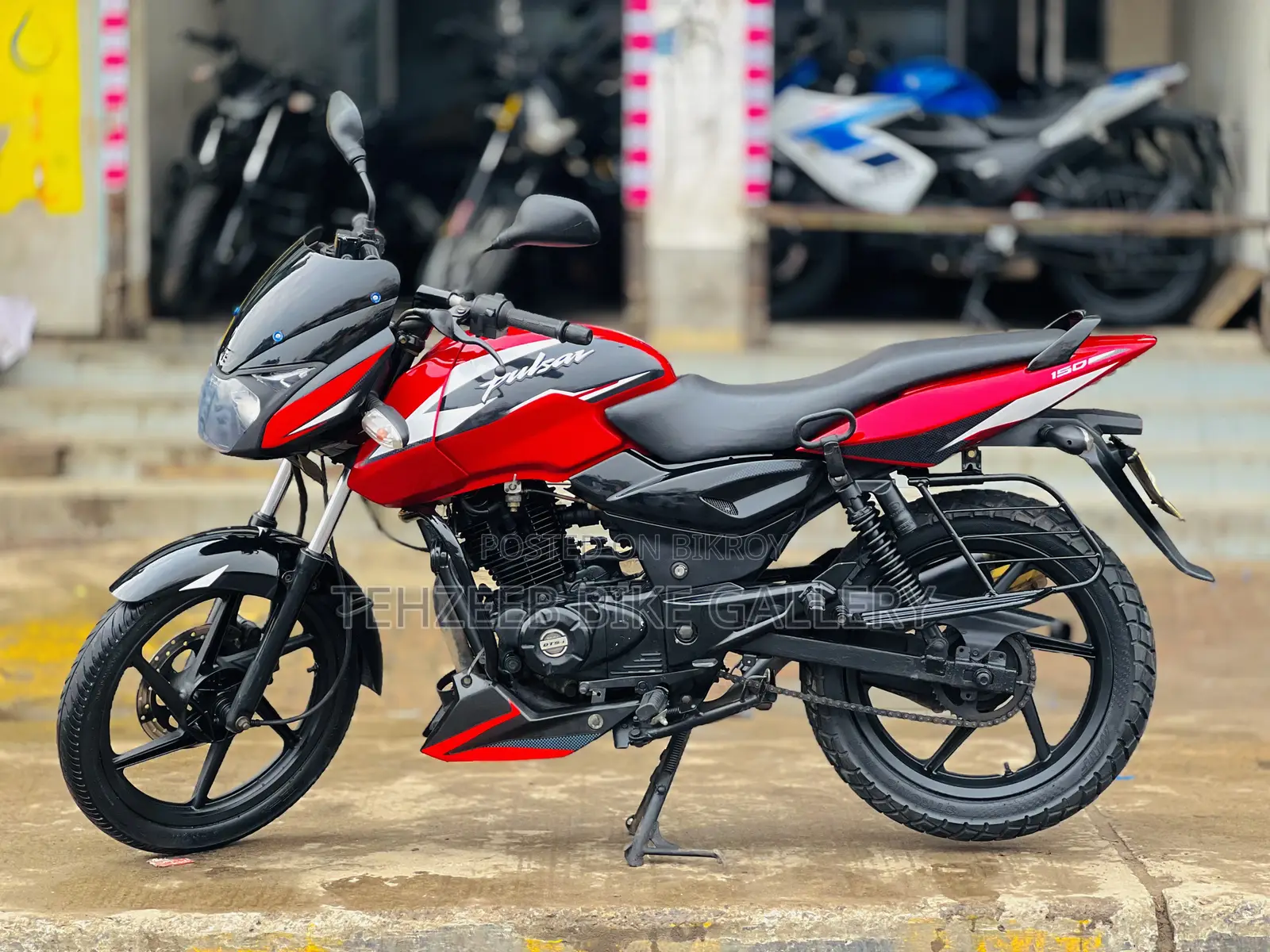 Bajaj Pulsar 150 2015 Red