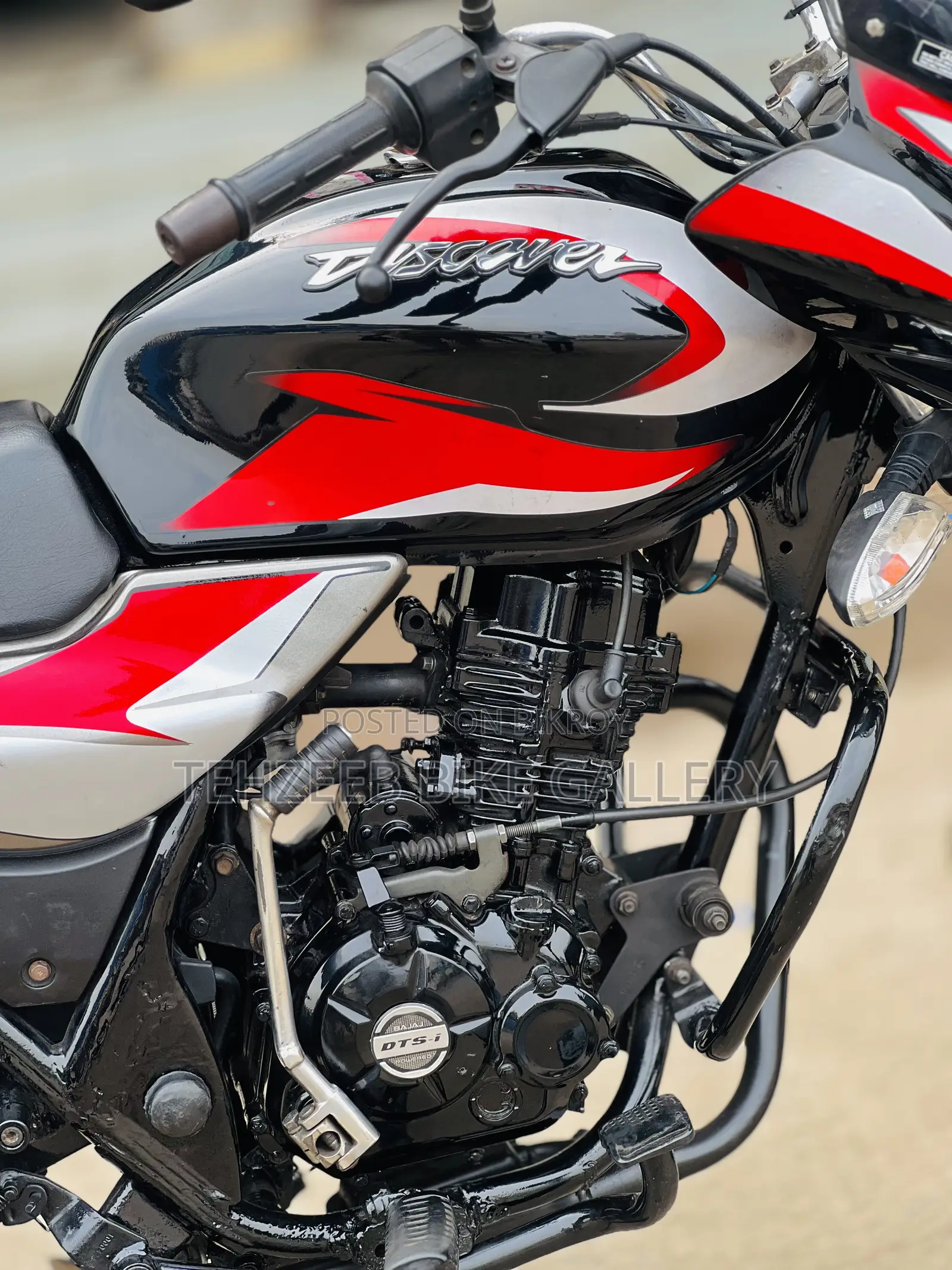 Bajaj Discover 100 2018 Black