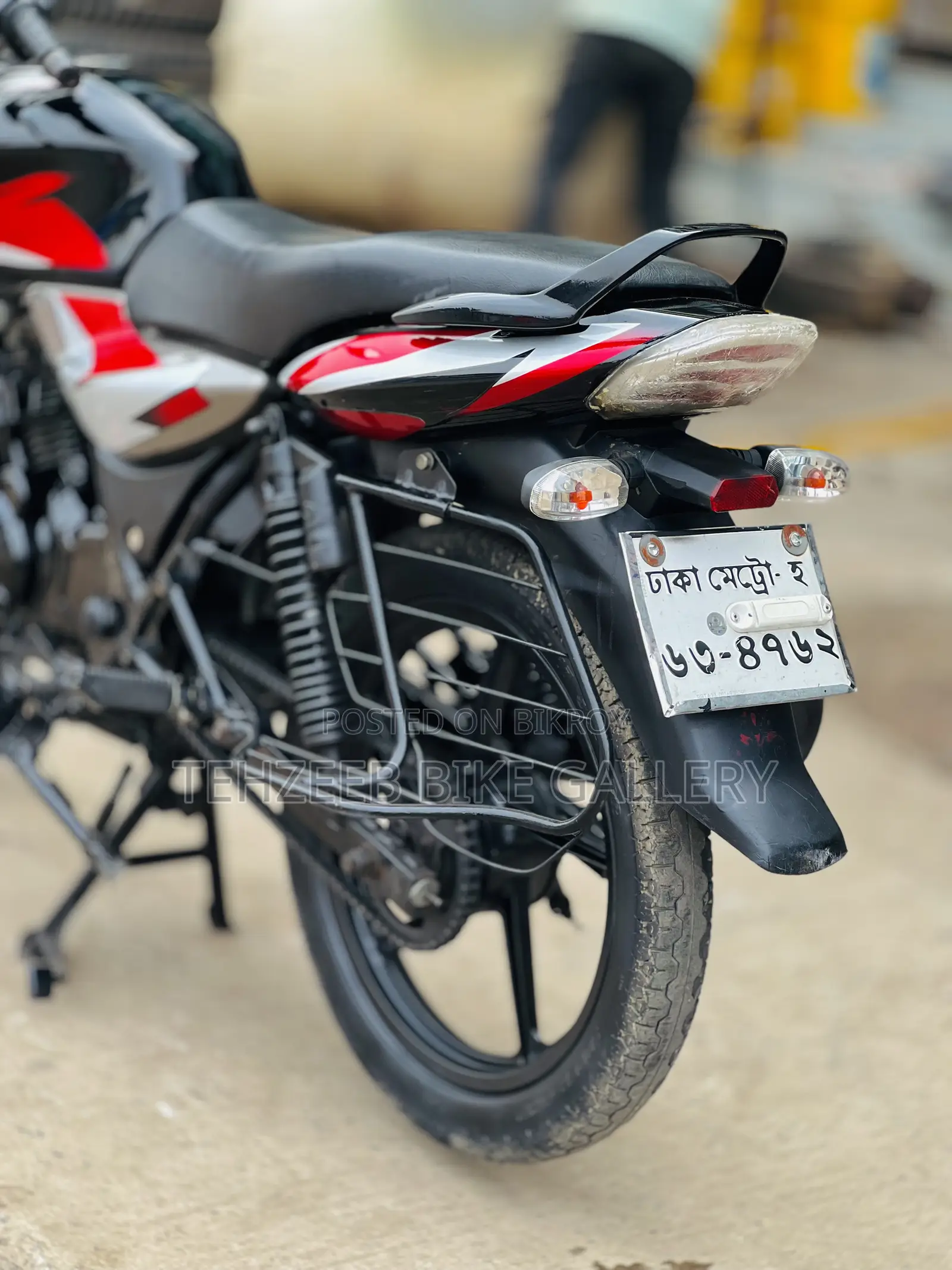 Bajaj Discover 100 2018 Black