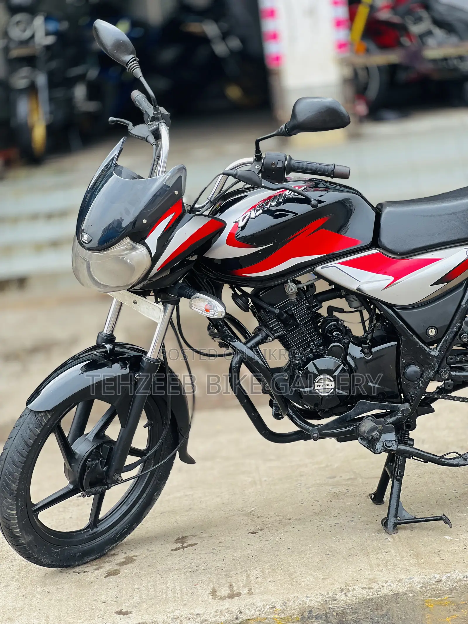 Bajaj Discover 100 2018 Black