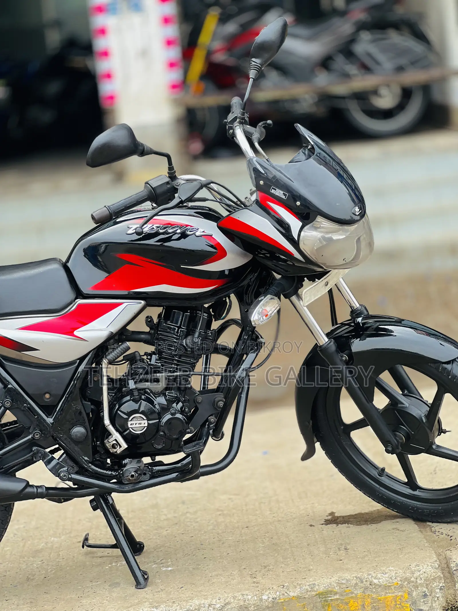 Bajaj Discover 100 2018 Black