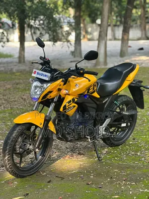 নতুন সুজুকি জিক্সার ২০২৫ হলুদ