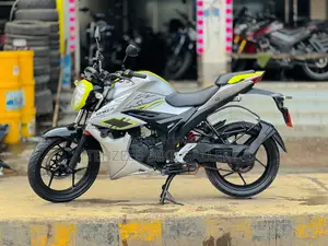 Suzuki Gixxer 2021 Silver