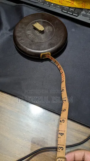Vintage ZT 100ft / 30m Bakelite Winding Tape Measure