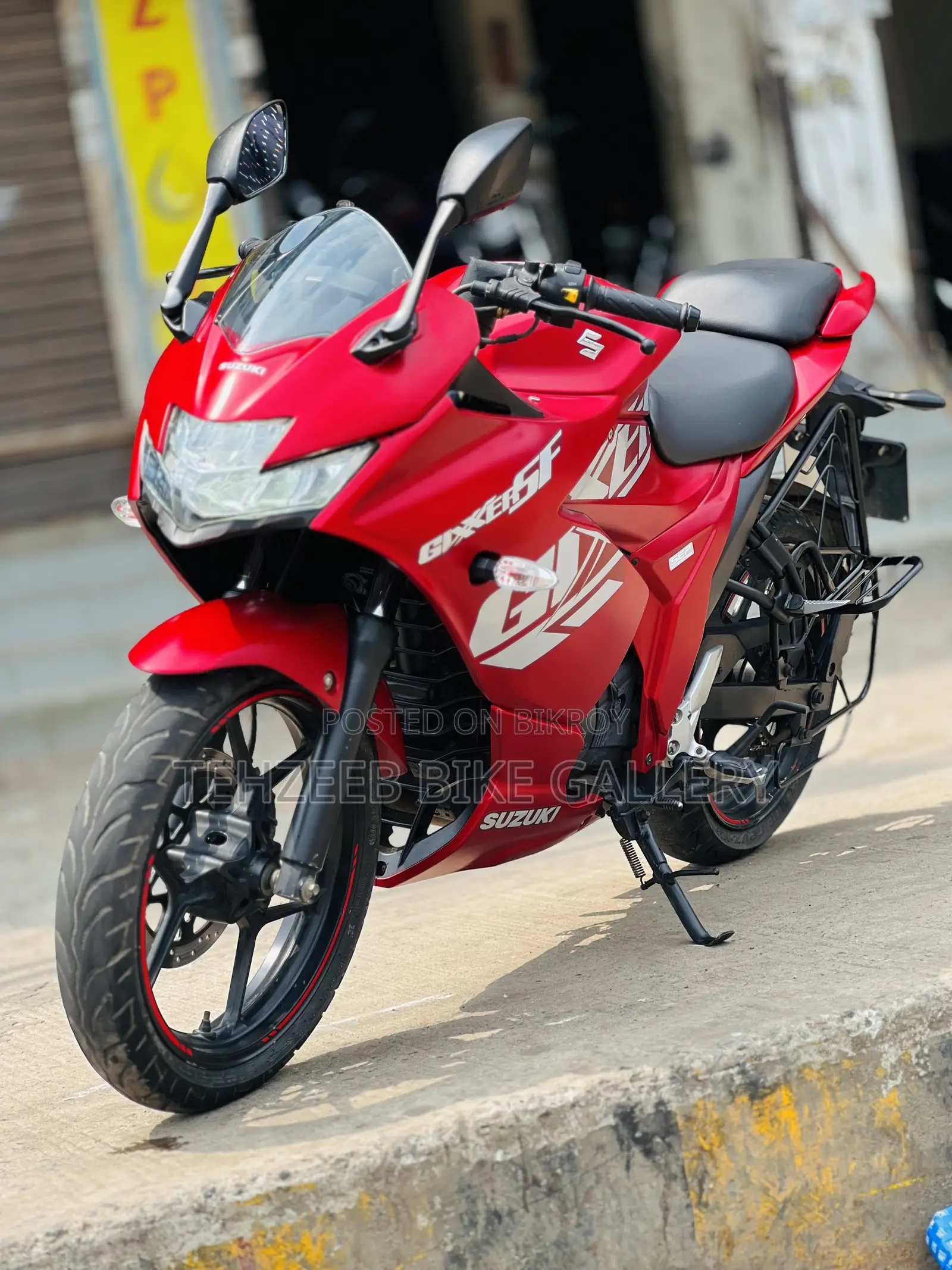 সুজুকি জিক্সার এসএফ ২০২২ লাল