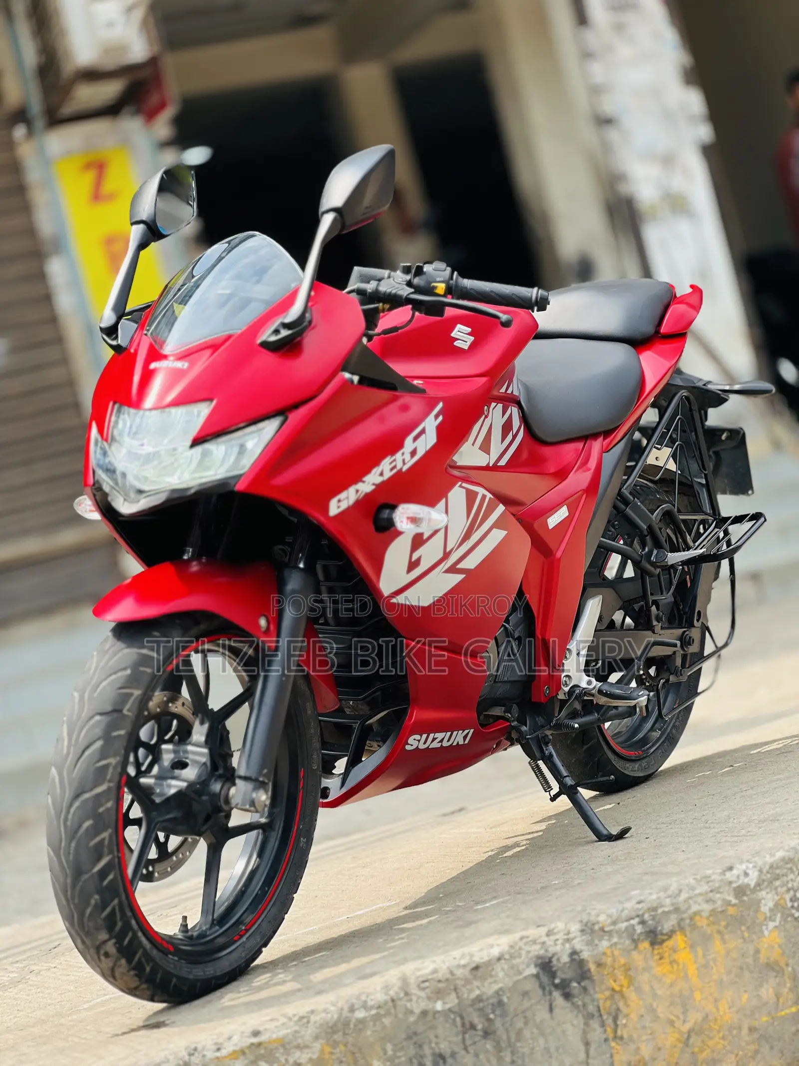 সুজুকি জিক্সার এসএফ ২০২২ লাল