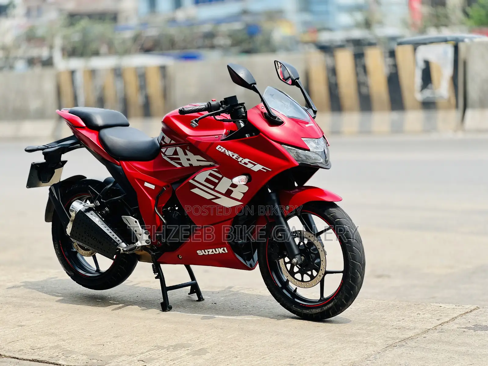সুজুকি জিক্সার এসএফ ২০২২ লাল