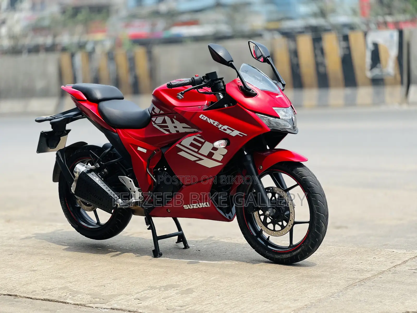 সুজুকি জিক্সার এসএফ ২০২২ লাল