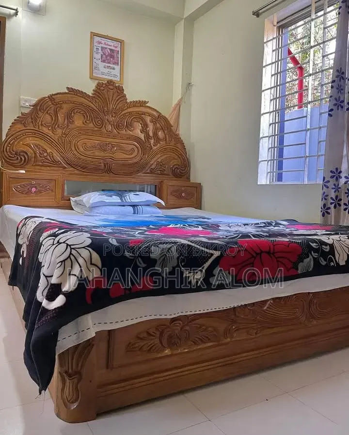 Bed Sell 6 by 7 Feet