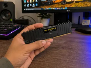 বিক্রি পোস্ট: Corsair Vengeance LPX 16GB DDR4 DRAM 3200MHz RAM