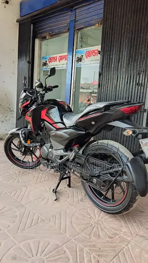 হিরো হাংক ২০২১ কালো