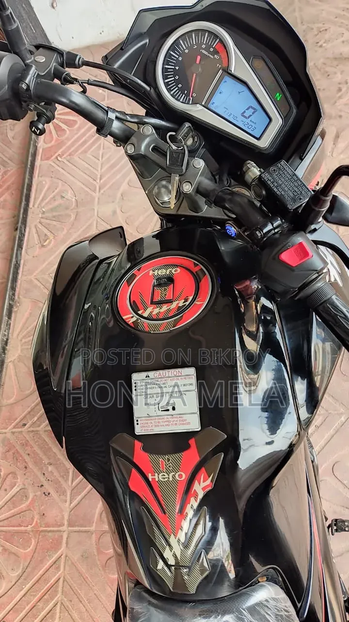 হিরো হাংক ২০২১ কালো