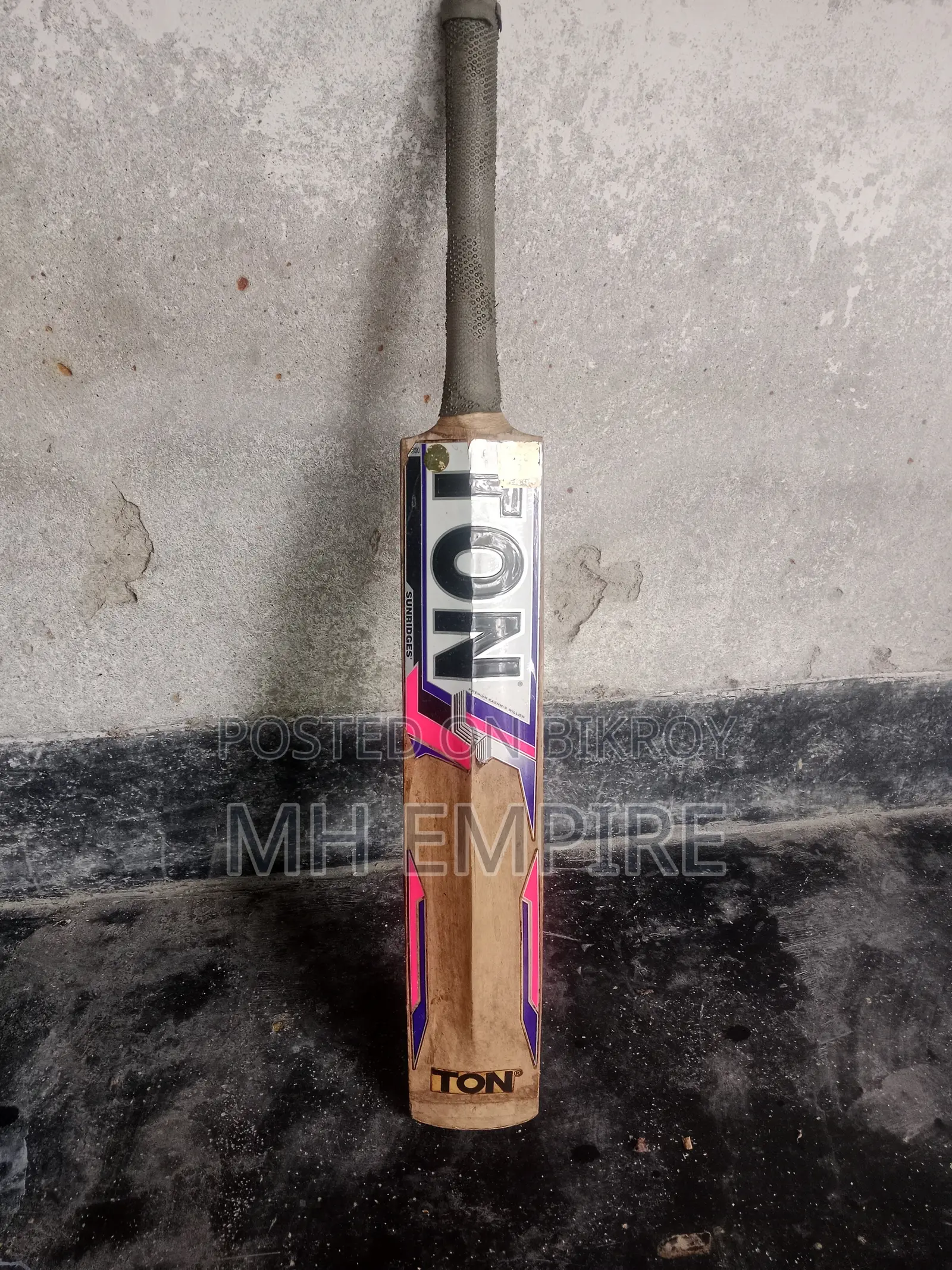 Ton Cricket Game Bat for Sale