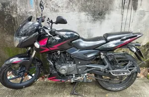 বাজাজ পালসার ১৫০ ২০২০ ব্ল্যাক