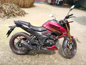 Honda Hornet 2.0 2025 Red