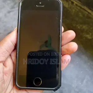 Apple iPhone 5 16 GB Black