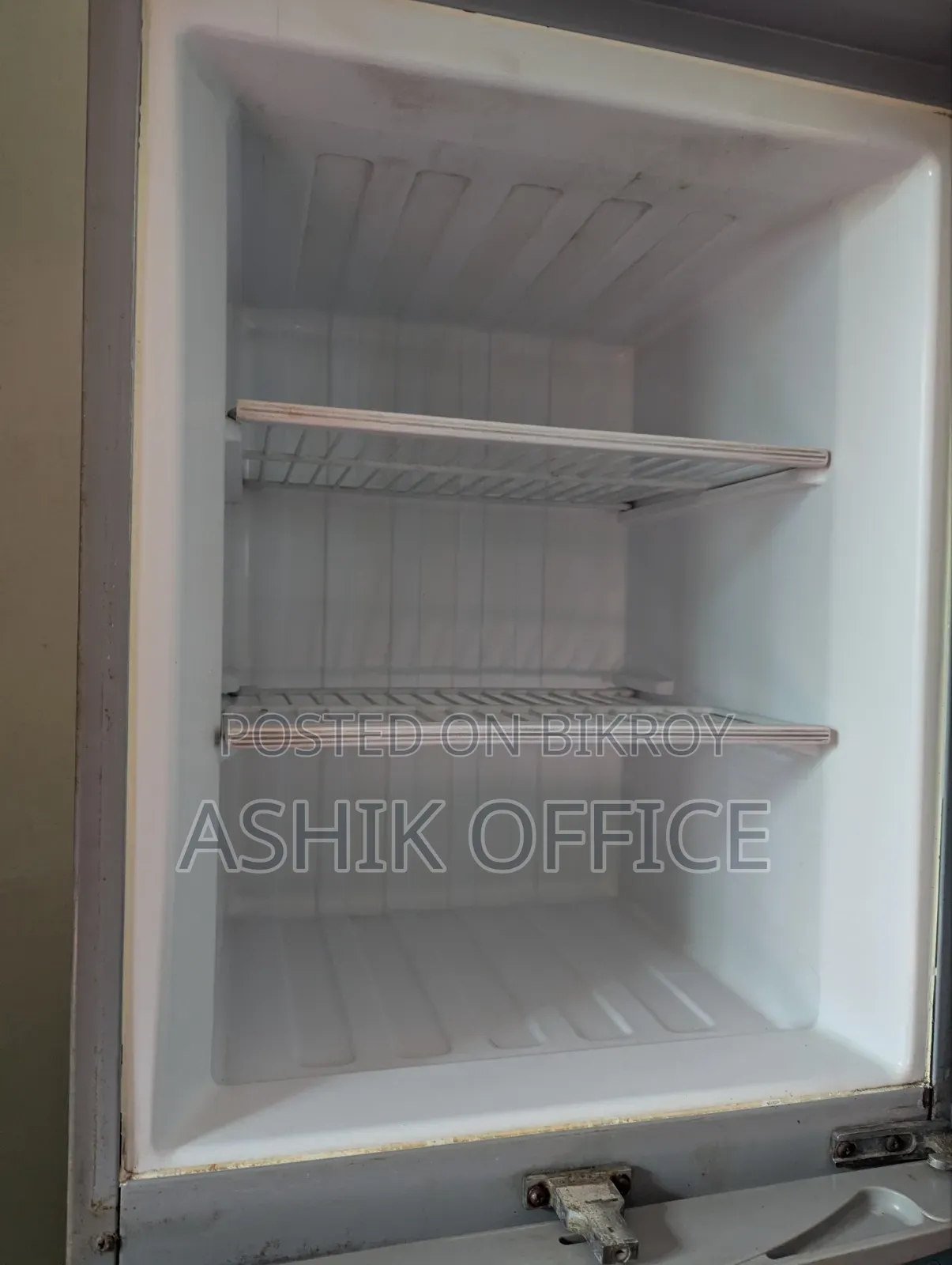 ফ্রিজ রেফ্রিজারেটর