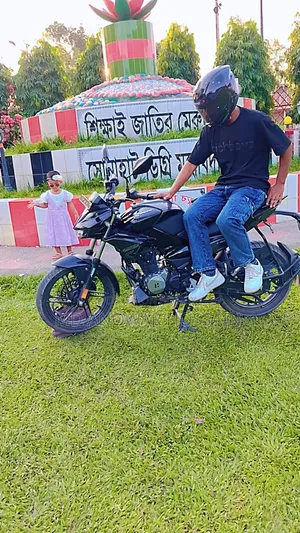 Hero Xtreme 125R 2025 Black