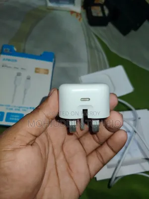 USB-C Original 20w Power Adapter and Anker iPhone Cable