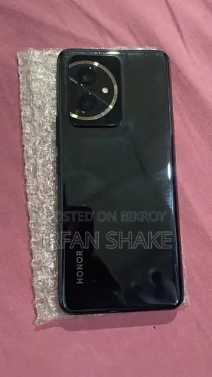 নতুন অনার ১০০ ২৫৬ জিবি কালো