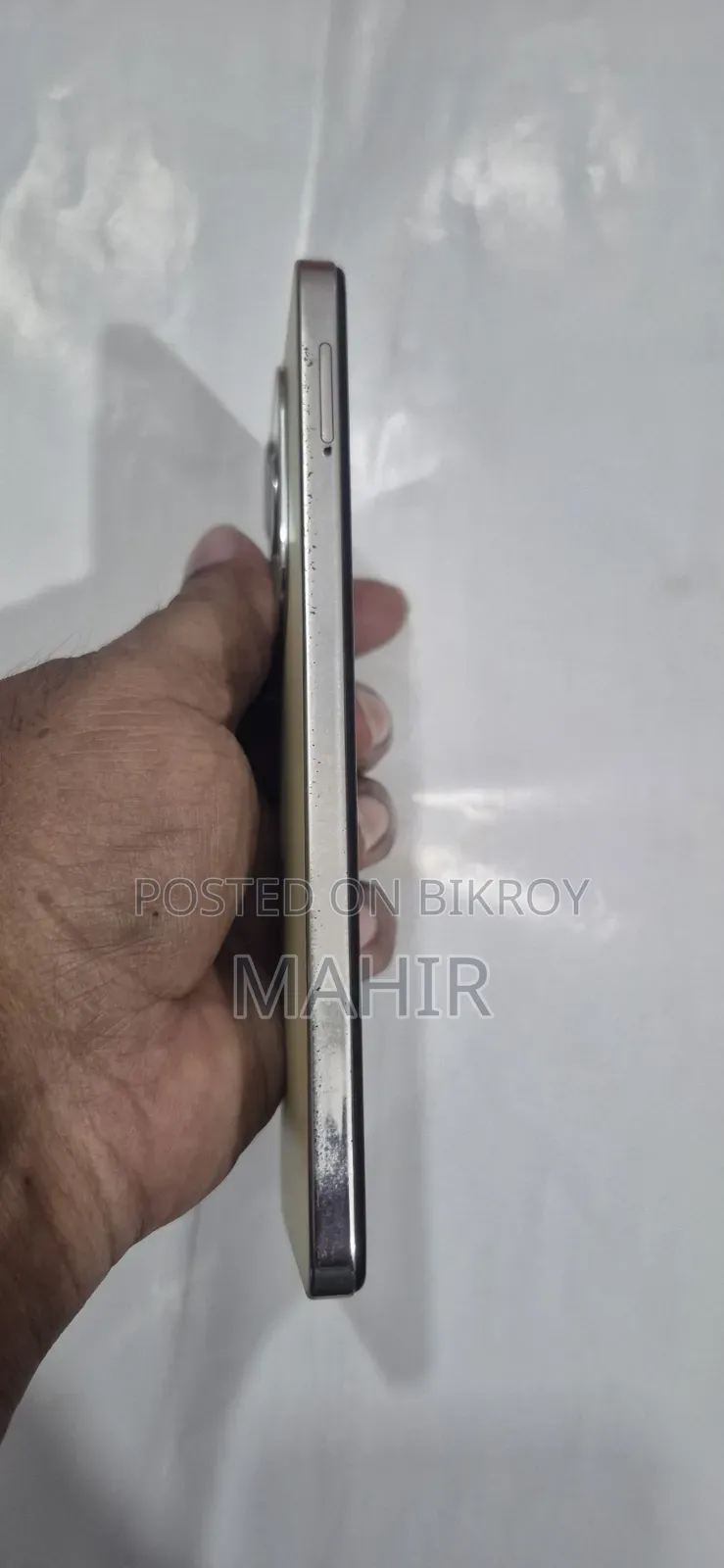 ইনফিনিক্স হট ৪০আই ১২৮ জিবি গোল্ড