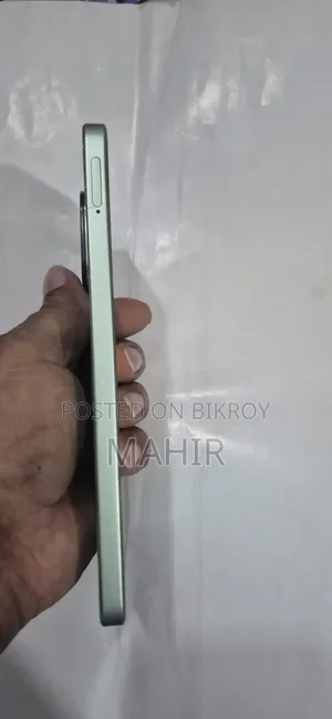 রিয়েলমি সি৬৭ ১২৮ জিবি নীল