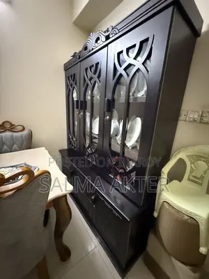 Showcase Used