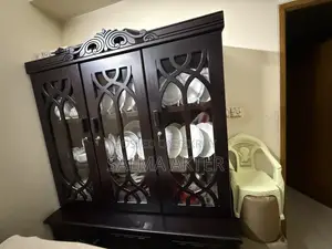 Showcase Used