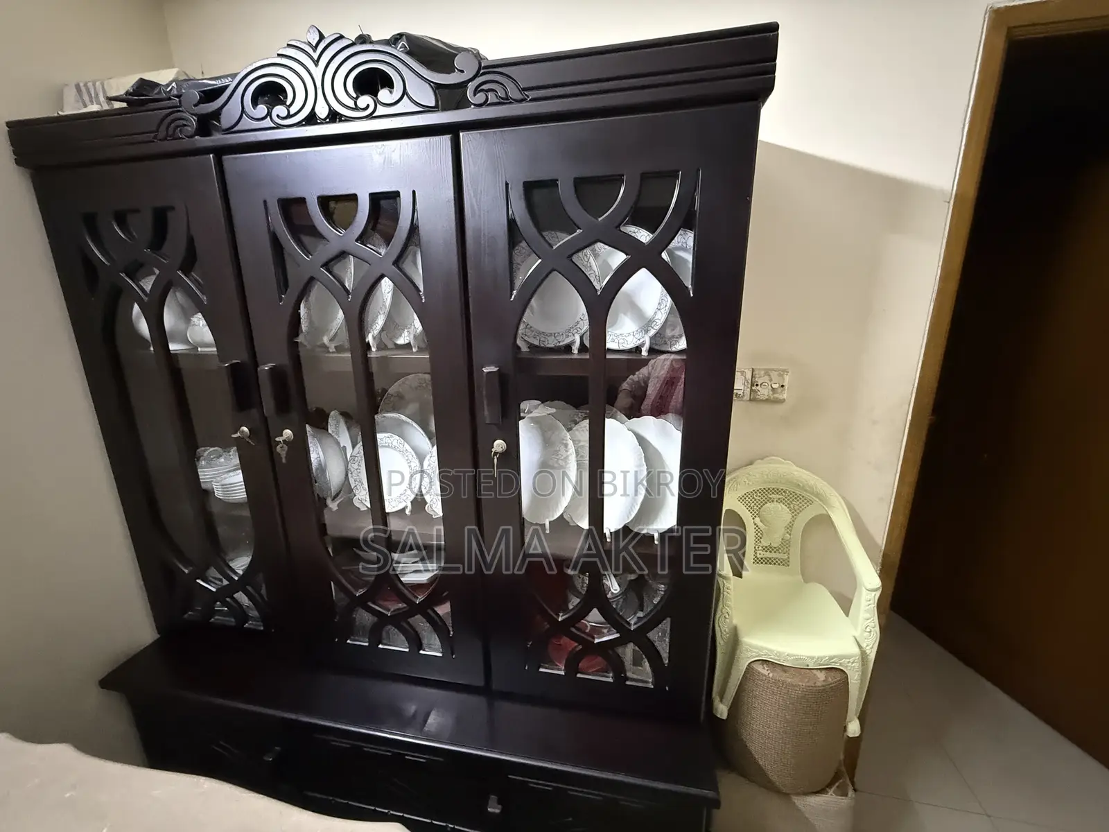 Showcase Used