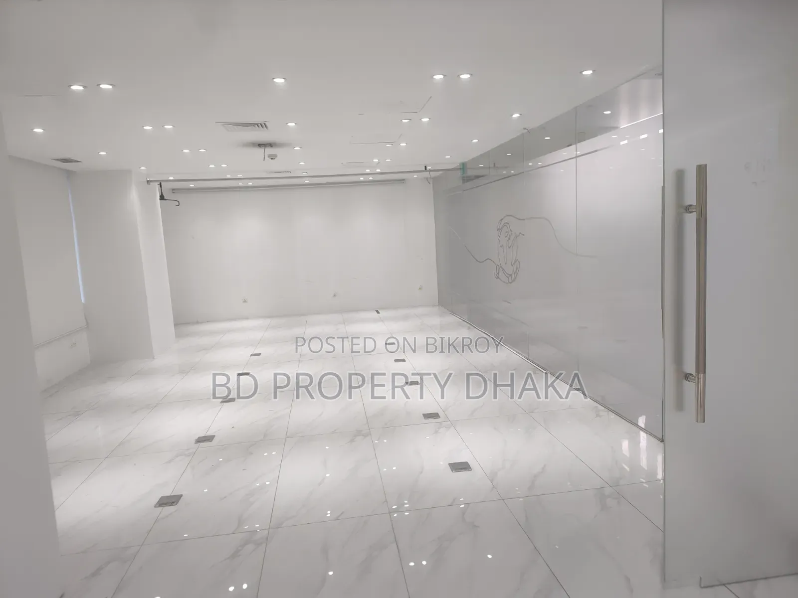 17100 sq ft Open Commercial Space Rent in Gulshan Avenue