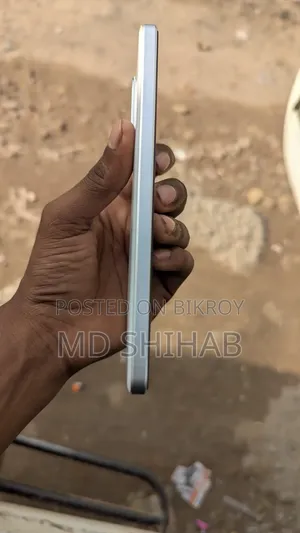 Vivo iQOO Z9 Turbo 256 GB Yellow